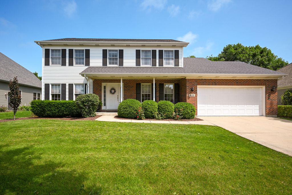 622 Hickory St, Sugar Grove, IL 60554