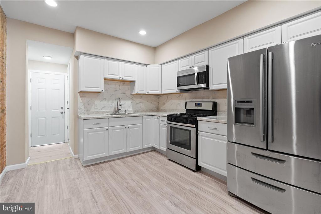 2012 Eagle St, Baltimore, MD 21223