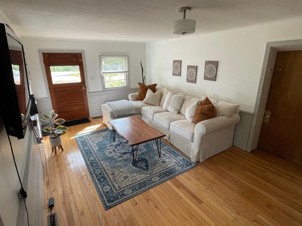 15 Ocean Rd #A, Greenland, NH 03840