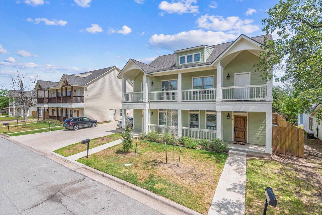 402 Cooner St, College Station, TX 77840