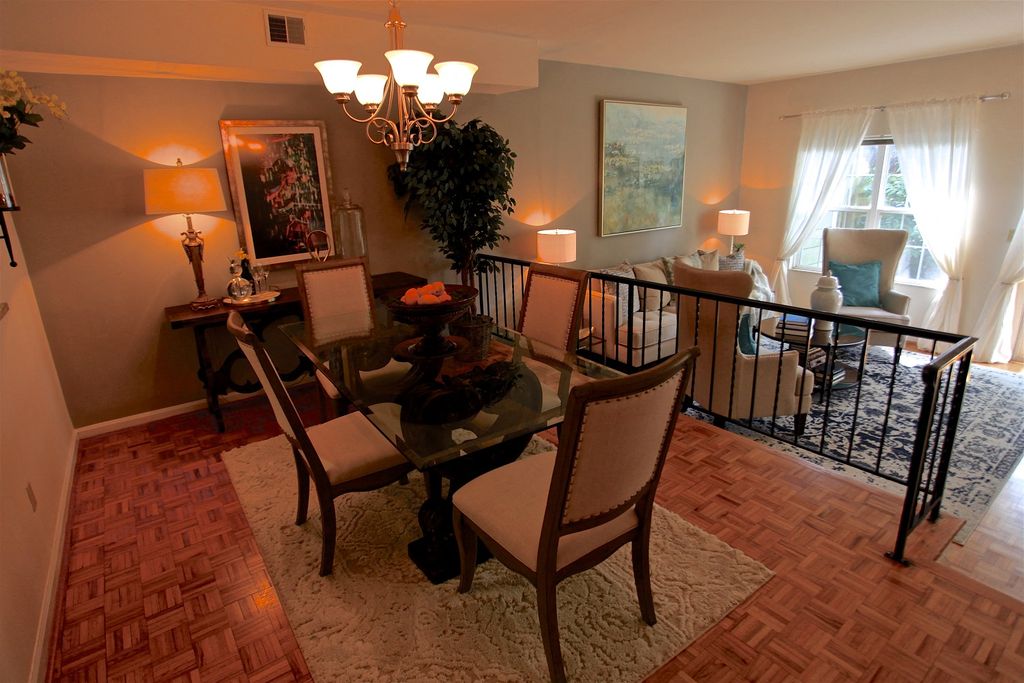 5701 Kugler Mill Rd, Cincinnati, OH 45236