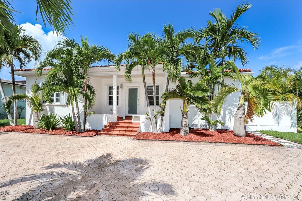 8020 Noremac Ave, Miami Beach, FL 33141