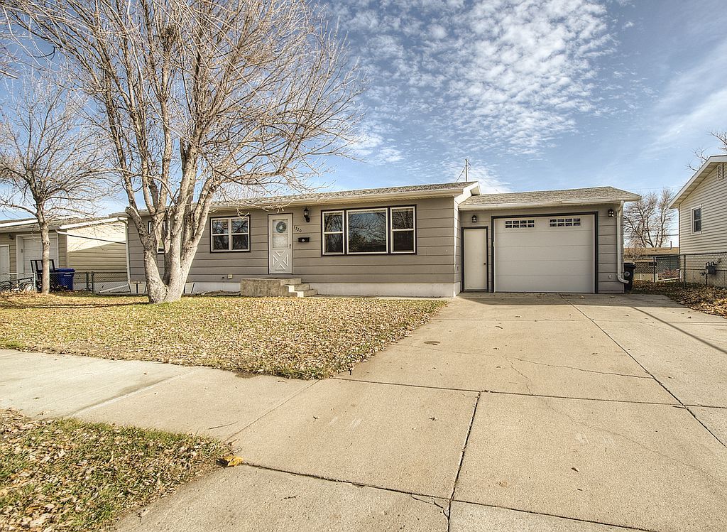 1720 Brentwood St, Rapid City, SD 57701
