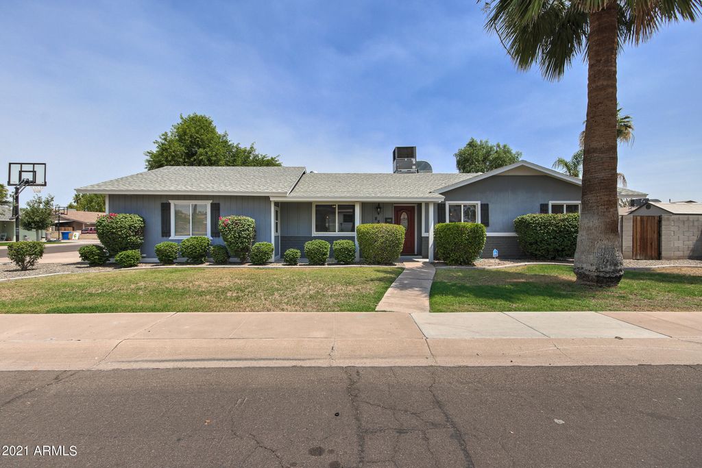 886 W Del Rio St, Chandler, AZ 85225