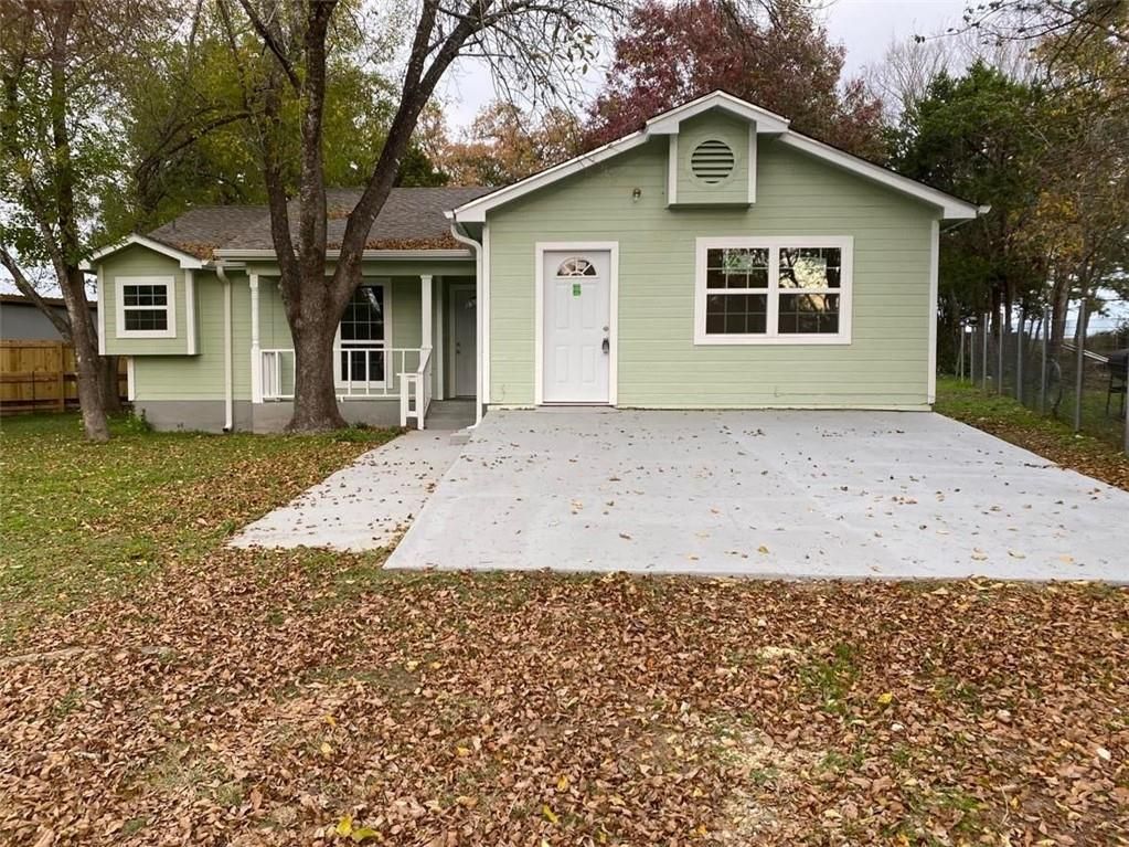 391 Plum St, Bastrop, TX 78602