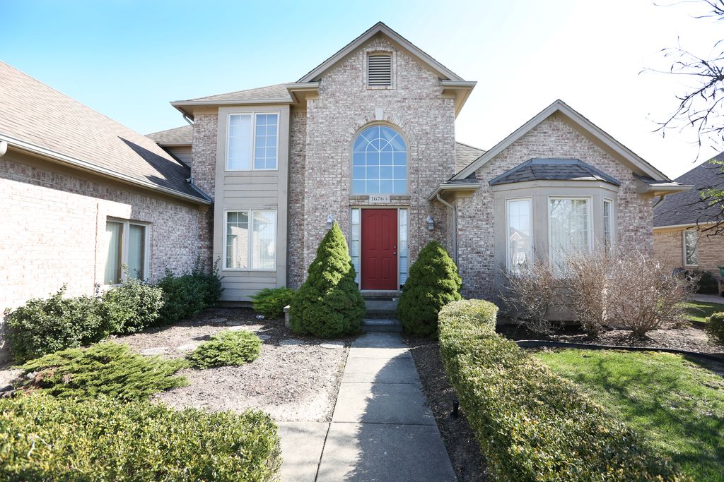 16764 English Garden Dr, MI 4 Bed, 2.5 Bath SingleFamily