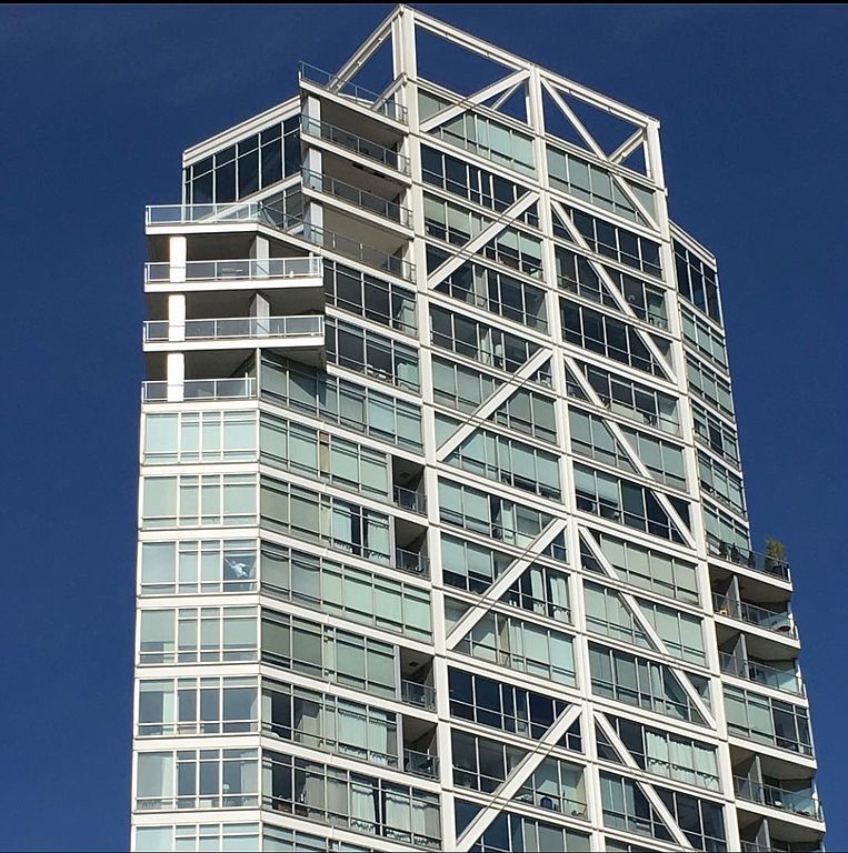 510 W Erie St #1505, Chicago, IL 60654