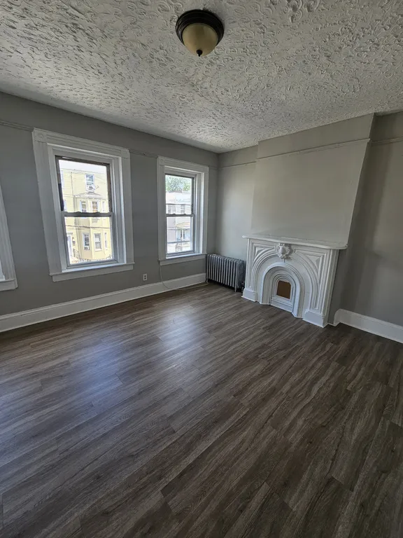 1118 Hampton Pl #2 — photo 3 of 8