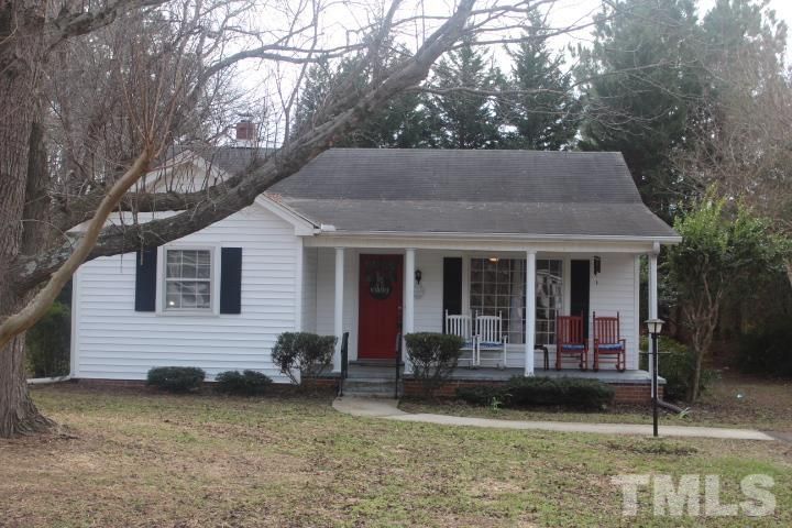 116 E Franklin St, Youngsville, NC 27596