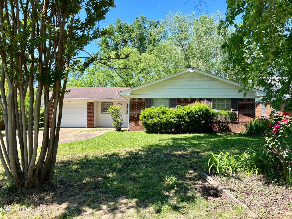 7847 Charleston Dr, Southaven, MS 38671