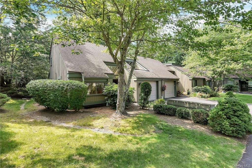 954 Heritage Hls #A, Somers, NY 10589