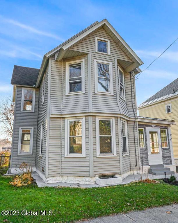 9 James Street, Scotia, NY 12302 | Trulia