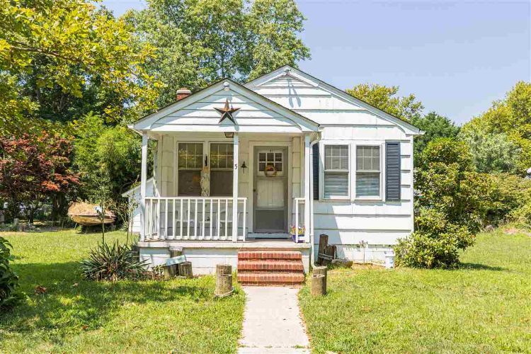 5 Park Ave, Villas, NJ 08251