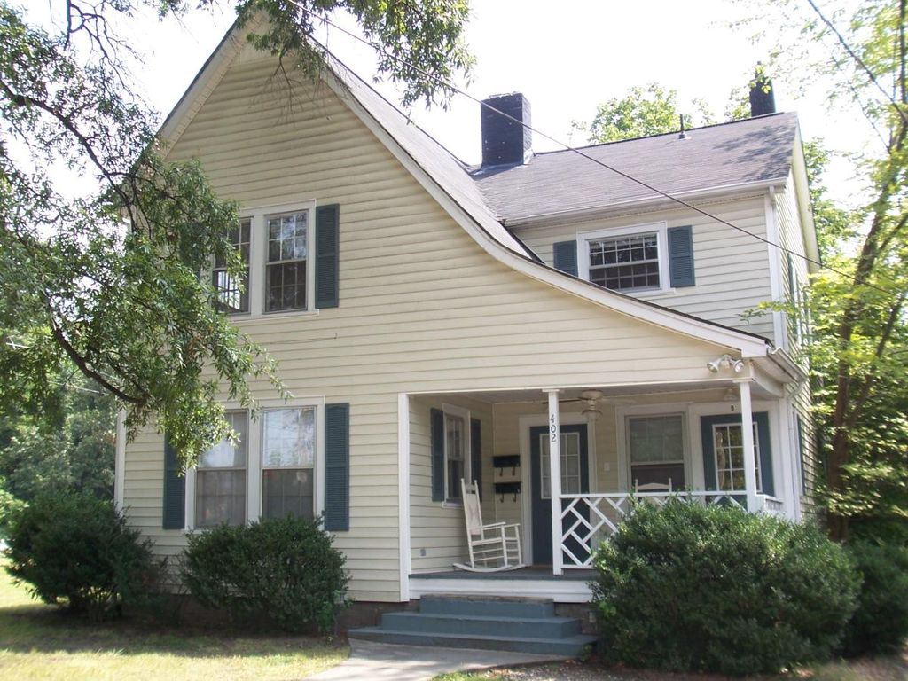 402 E Bessemer Ave #A, Greensboro, NC 27401