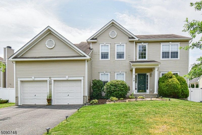 78 Hill Hollow Rd, Lake Hopatcong, NJ 07849