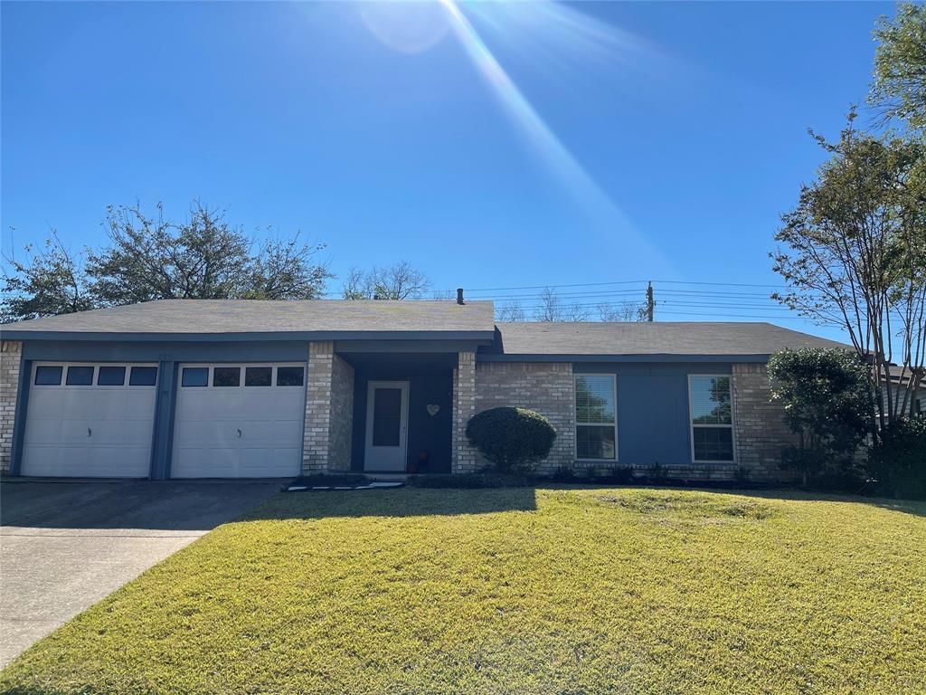 1005 Elk Grove Dr, Richardson, TX 75081