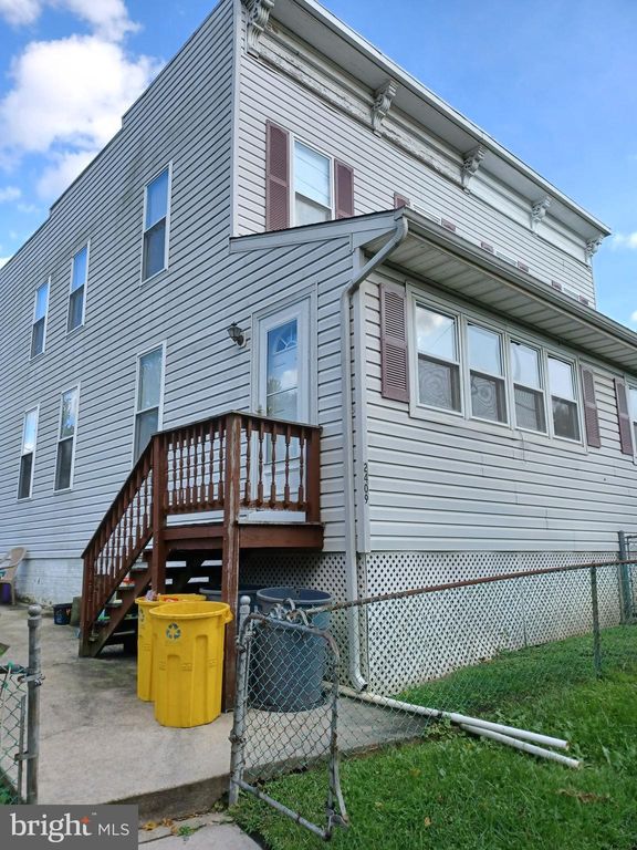 2409 Hammonds Ferry Rd, Baltimore, MD 21227