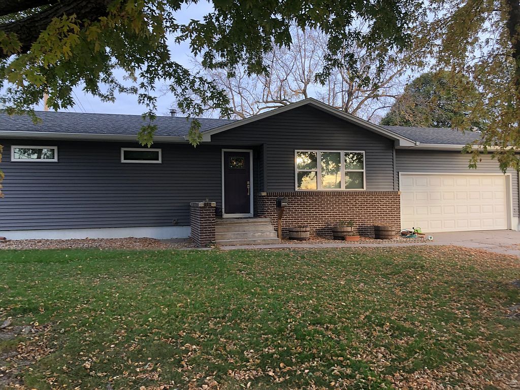 3815 Avenue K, Kearney, NE 68847