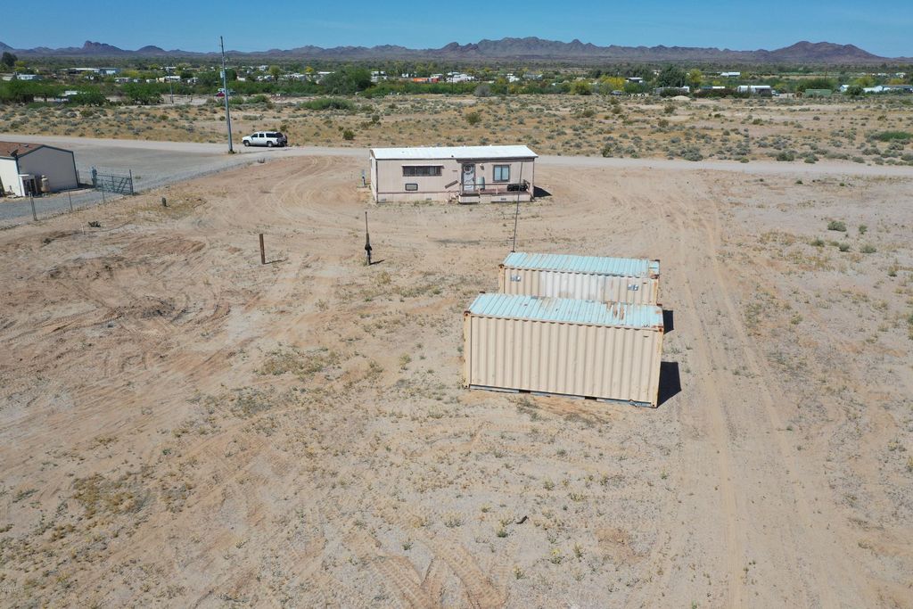 28349 Desert Heights Dr, Bouse, AZ 85325