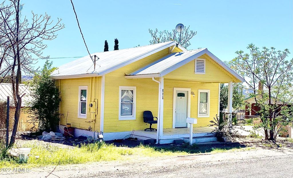 189 W Copper St, Superior, AZ 85173