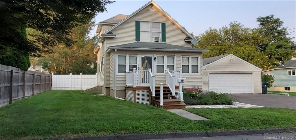 154 Berwick Ave, Fairfield, CT 06825