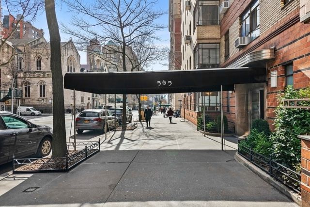 565 W  End Ave #8D, New York, NY 10024