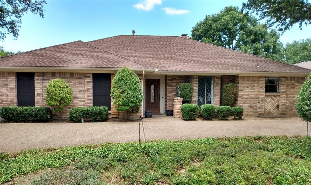 2409 Glen Morris Rd, Carrollton, TX 75007
