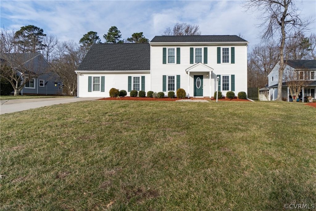 13418 Green Orchard Ct, Chester, VA 23836