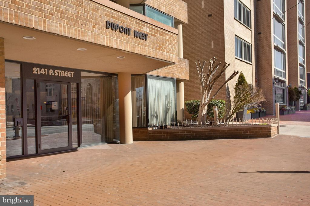 2141 P St NW #801, Washington, DC 20037