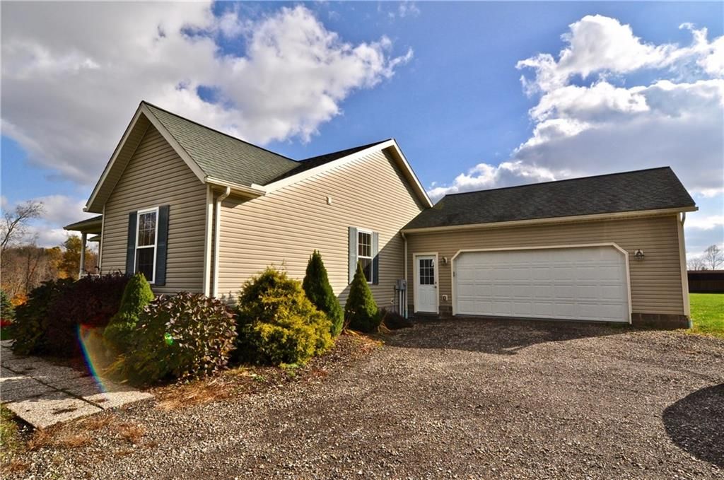 3974 County Line Rd, Cochranton, PA 3 Bed, 3 Bath SingleFamily Home