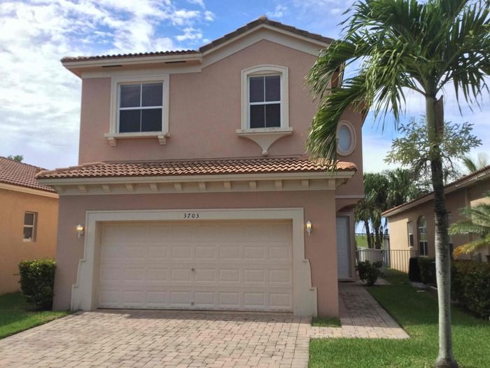 3703 NE 23rd Ct, Homestead, FL 33033