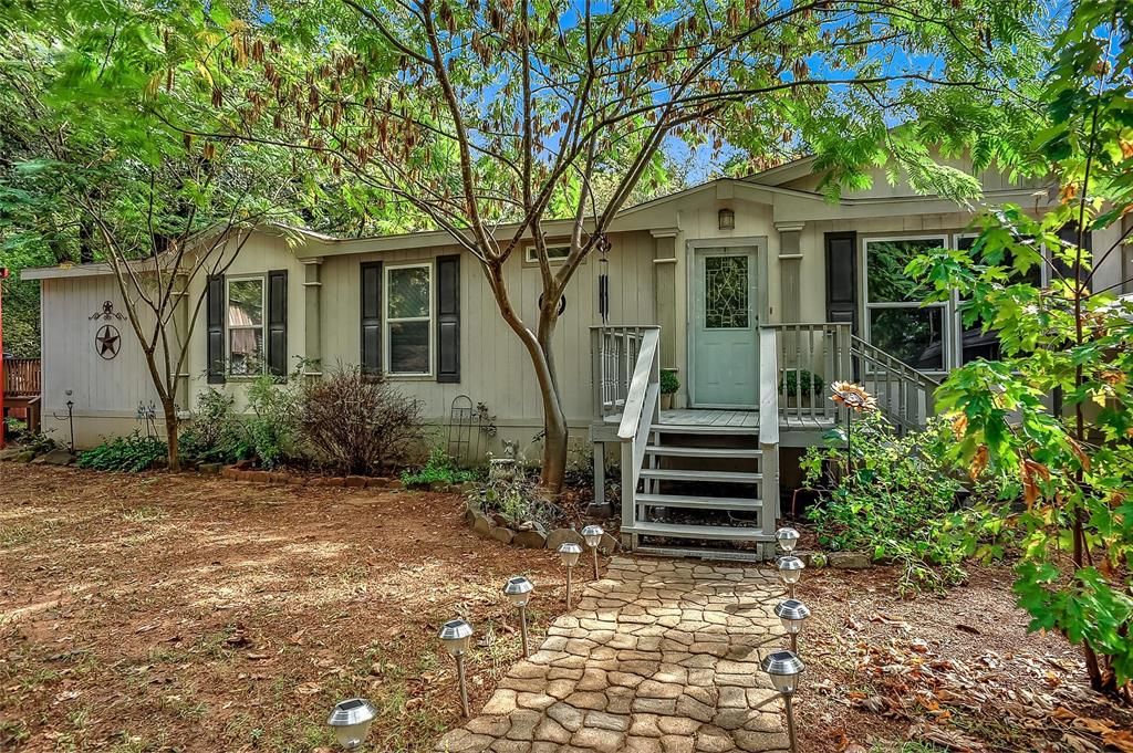 1303 Ham Bates Rd, Whitesboro, TX 76273