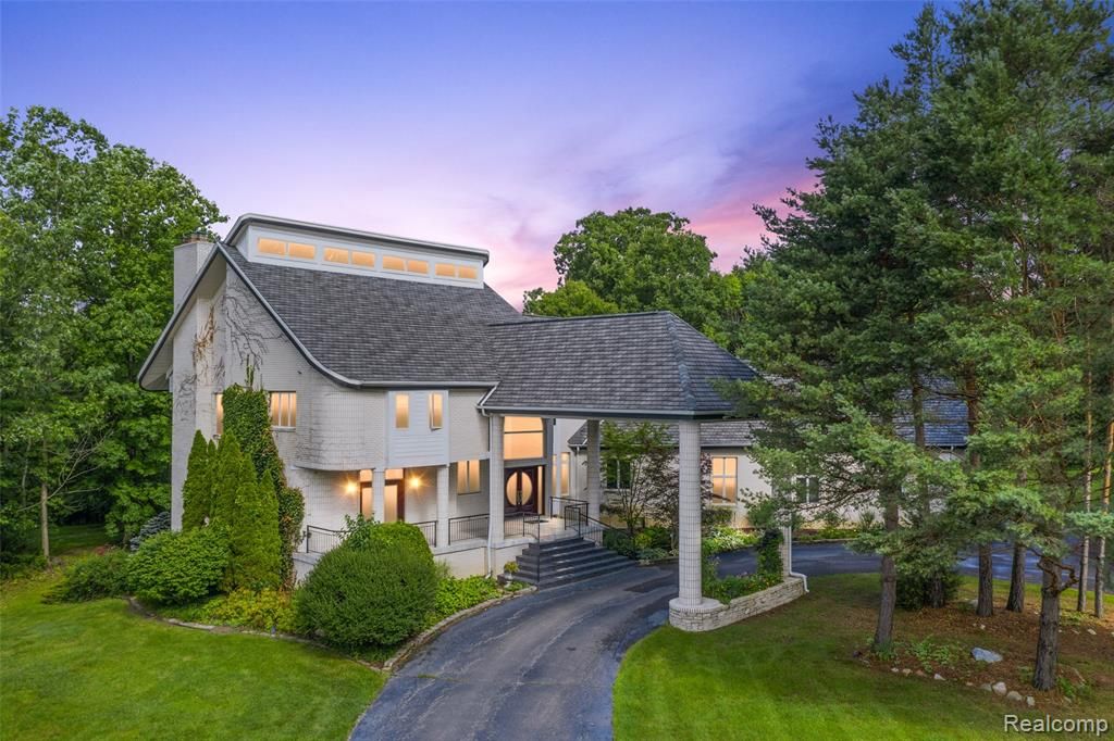 7194 Pine Knob Rd, Clarkston, MI 48348 MLS 2210055482 Trulia