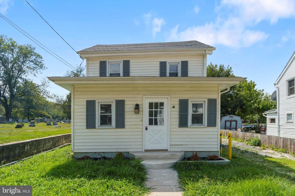 318 S Main St, Woodstown, NJ 08098