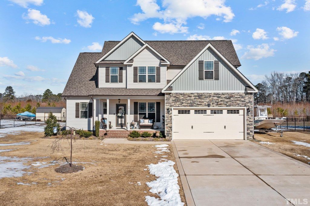 75 Reed Dr, Zebulon, NC 27597