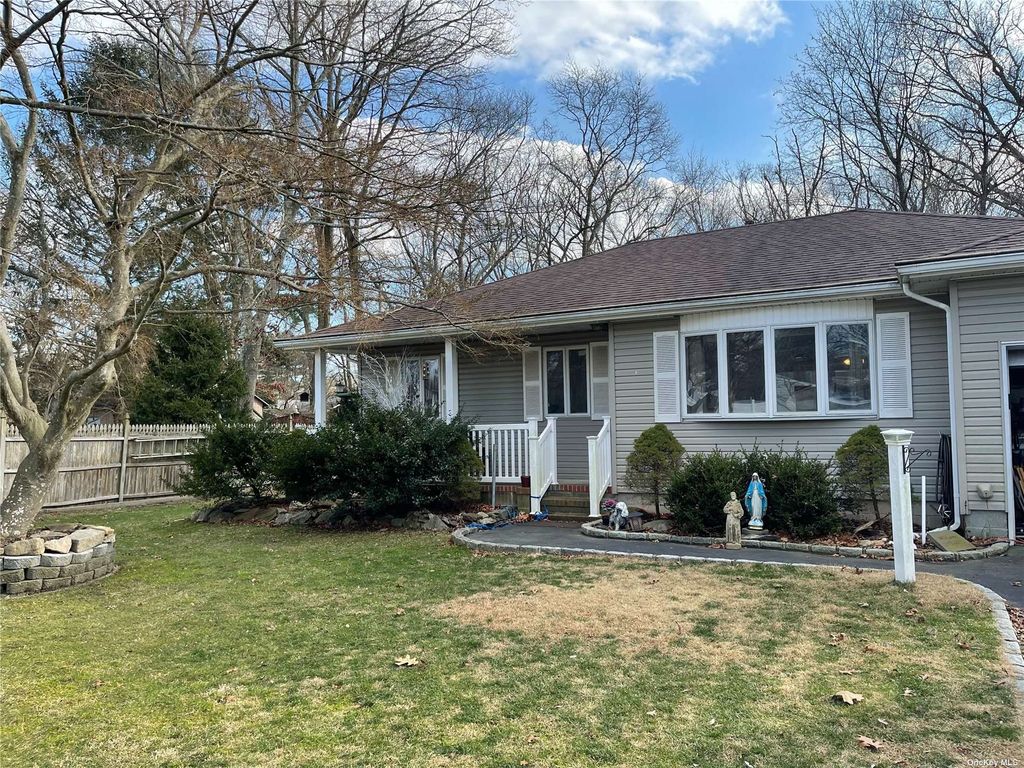 8 Landsberger Street, Yaphank, NY 11980 Trulia