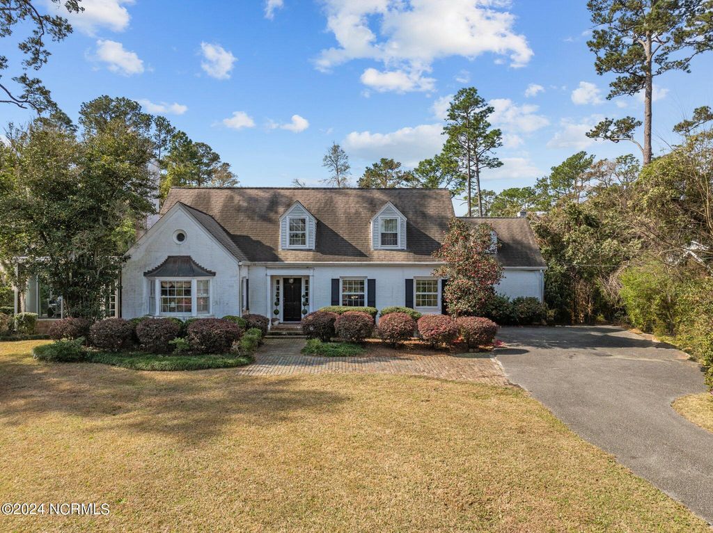 624 Forest Hills Drive, Wilmington, NC 28403