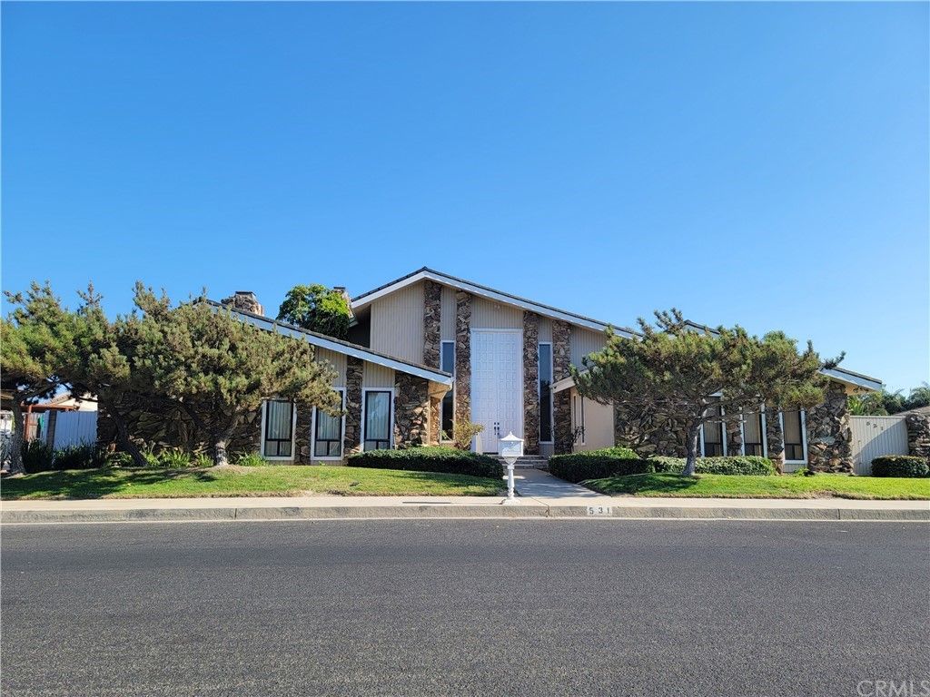 531 S Palisade Dr, Santa Maria, CA 93454