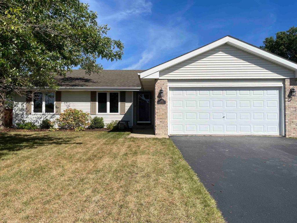 13855 Mary Dr, Rockton, IL 61072 - See Est. Value, Schools &amp; More