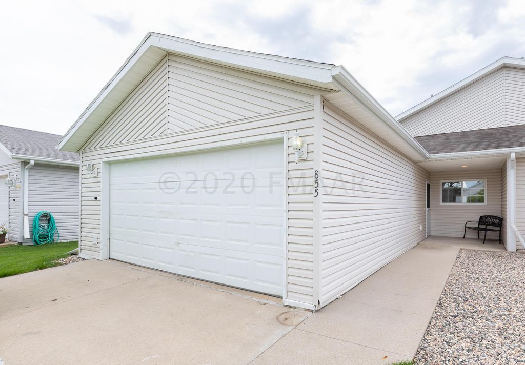 855 12 1/2 Ave W, West Fargo, ND 58078 Trulia