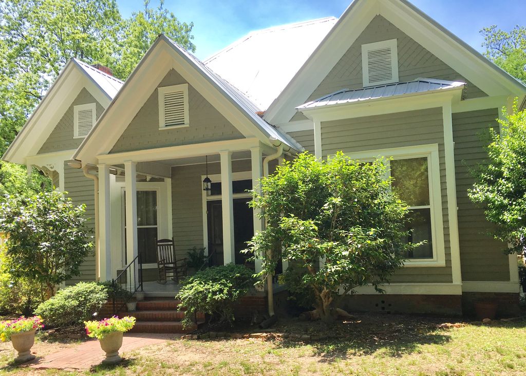 1415 Erwin St, Greensboro, AL 4 Bed, 3 Bath SingleFamily Home 21