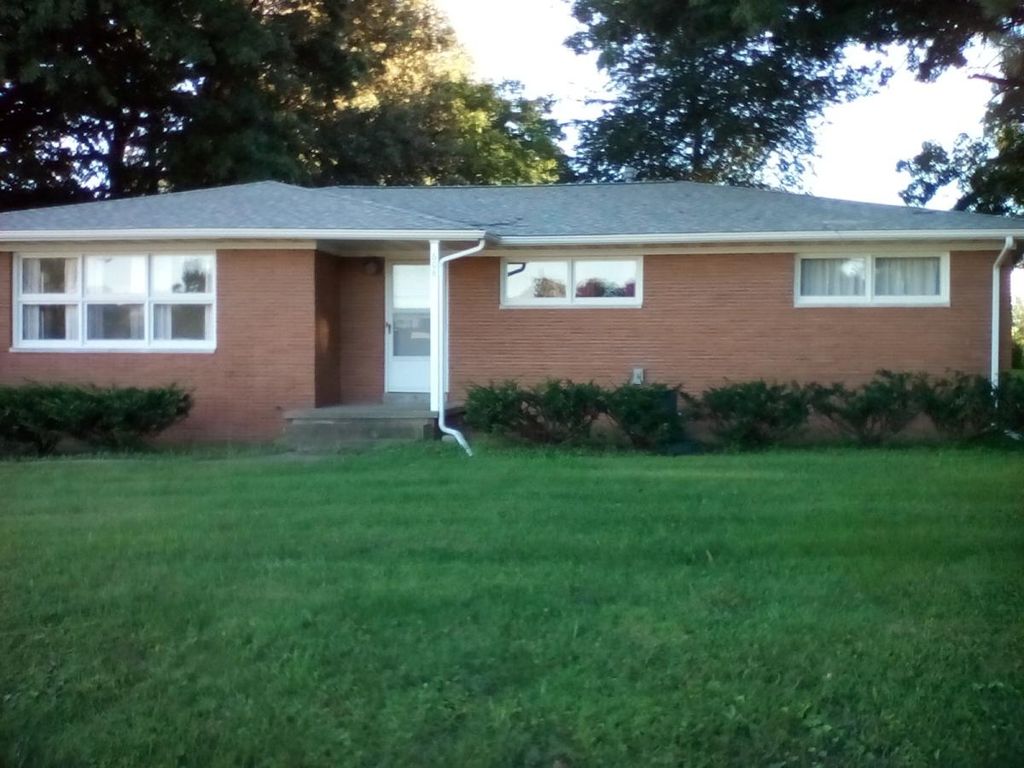 608 W Broadway, Trenton, IL 62293 Trulia