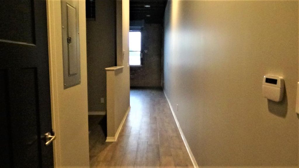 212 N Bryan Ave #202, Bryan, TX 77803
