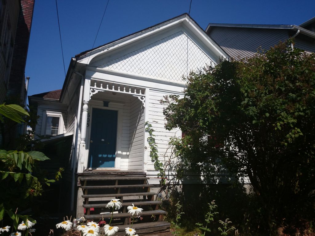 603 21st Ave, Seattle, WA 98122