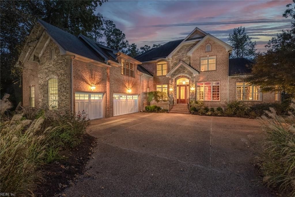 20586 Seahawk Lndg, Smithfield, VA 23430