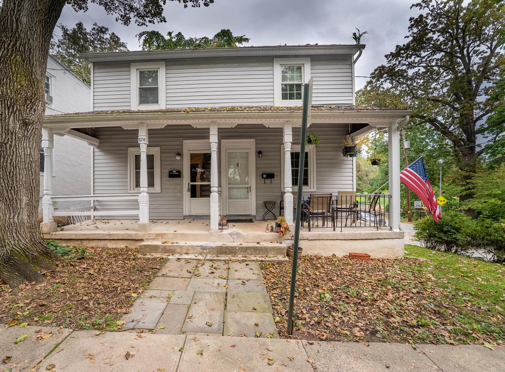 270 N Aberdeen Ave, Wayne, PA 19087