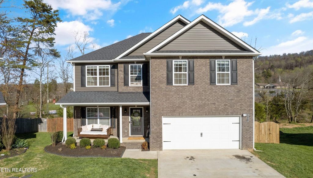 6984 Holliday Park Ln, Knoxville, TN 37918