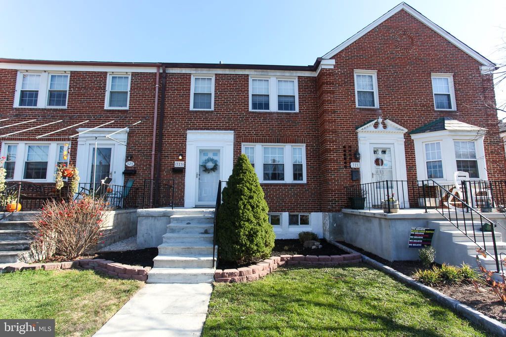 323 Greenlow Rd, Catonsville, MD 21228