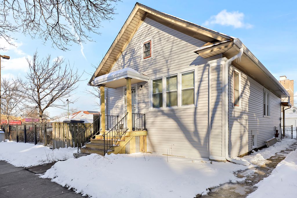 1143 N Mayfield Ave, Chicago, IL 60651