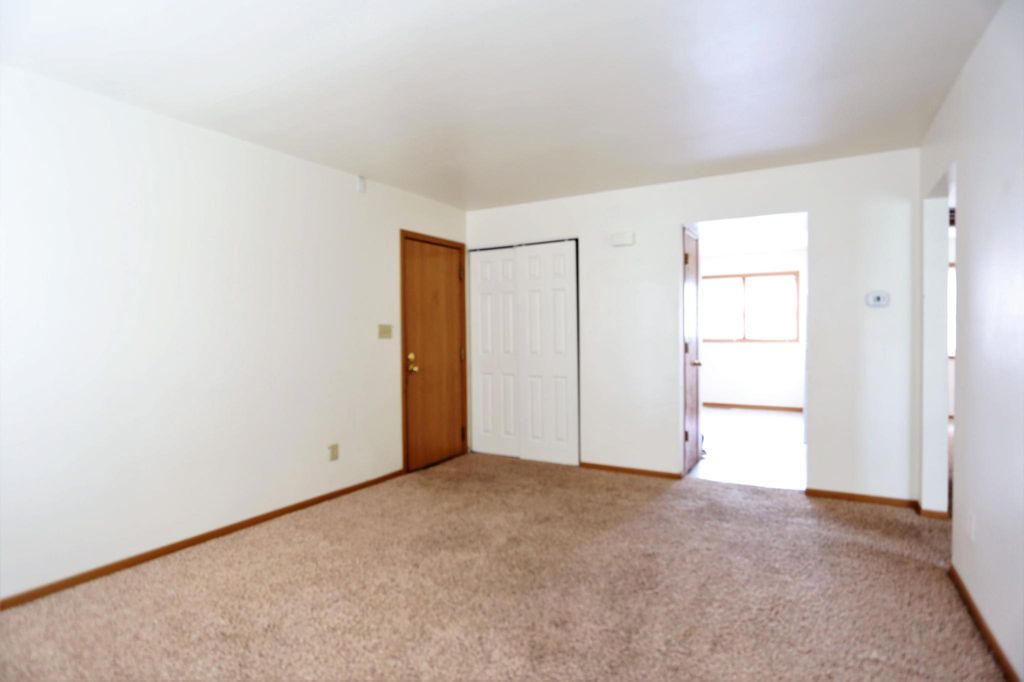 2324 6th Ave N #4, Grand Forks, ND 58203